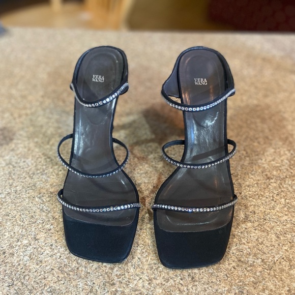 VERA WANG COLLECTION BY STUART WEITZMAN/ BLK-KITTEN HEEL SANDAL-NEW YEARS EVE 🥂🍾 - Picture 8 of 12